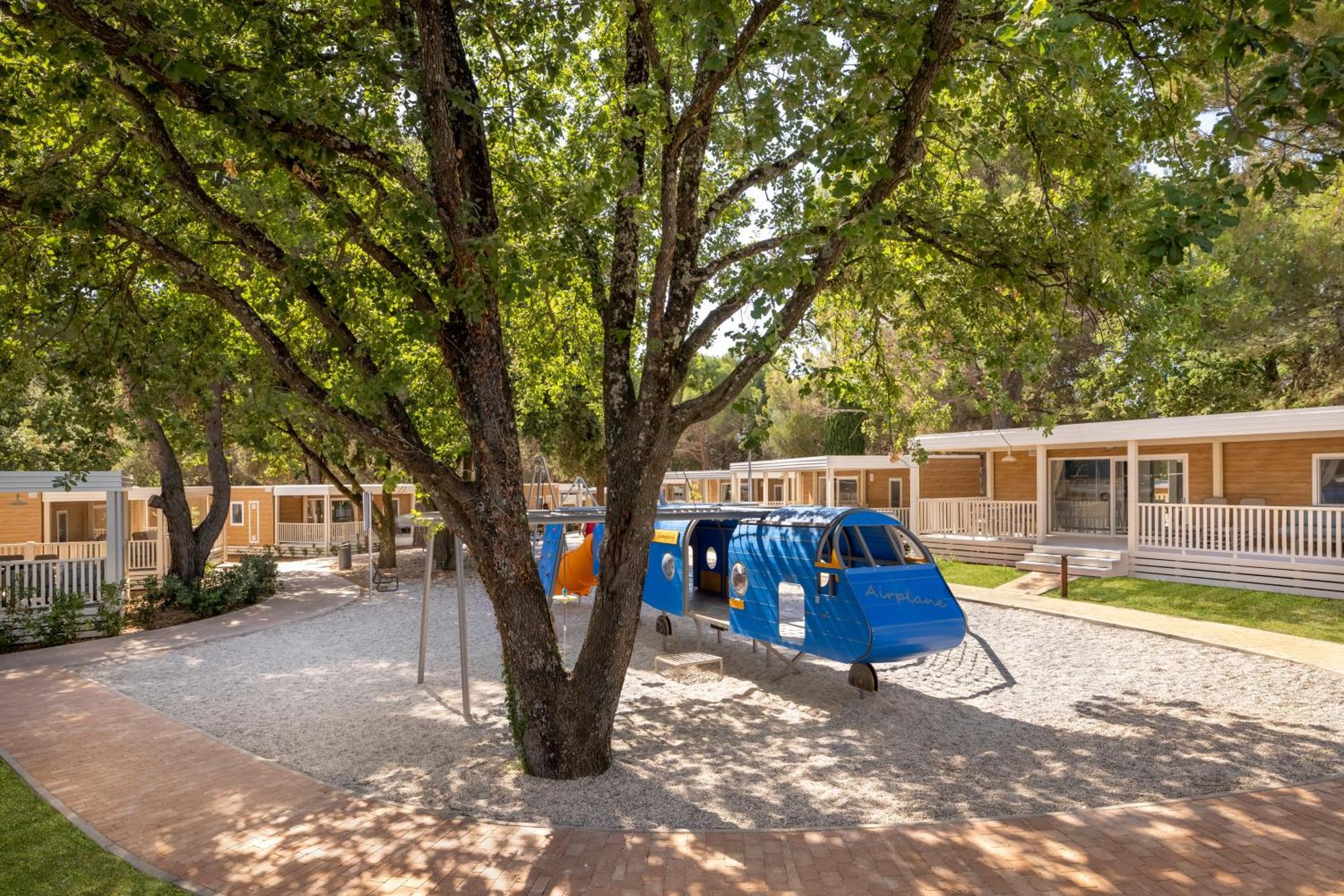 Maistra Camping Valkanela Mobile Homes فونتانا المظهر الخارجي الصورة